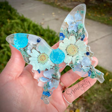 Load image into Gallery viewer, Floral Preservation Memorial Butterfly Keepsake (Small)