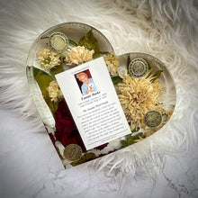 Load image into Gallery viewer, Extra Large Heart Floral Preservation