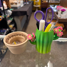 Load image into Gallery viewer, Cactus Desk Organizer