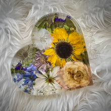 Load image into Gallery viewer, Extra Large Heart Floral Preservation
