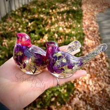 Load image into Gallery viewer, Floral Preservation Memorial Bird Keepsake