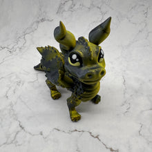 Load image into Gallery viewer, Horned Dragon