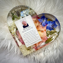 Load image into Gallery viewer, Extra Large Heart Floral Preservation
