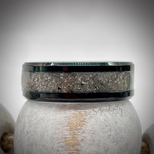 Load image into Gallery viewer, 4mm Masculine Cremation Ash Band Memorial Ring