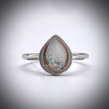 Load image into Gallery viewer, Simple Teardrop Breast Milk Keepsake Ring