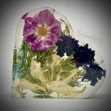 Load image into Gallery viewer, Extra Large Heart Floral Preservation