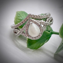 Load image into Gallery viewer, 6x8mm Teardrop Infinity Band Breastmilk Keepsake Ring with Stacking Band