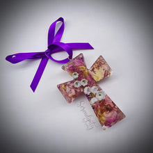 Load image into Gallery viewer, Preserved Floral Cross