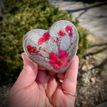 Load image into Gallery viewer, 3 inch Resin Heart with Dried Flowers and Cremation Ash