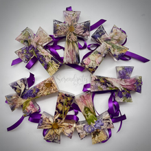 Load image into Gallery viewer, Preserved Floral Cross