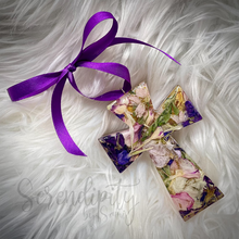 Load image into Gallery viewer, Preserved Floral Cross