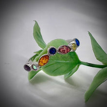Load image into Gallery viewer, Floral V Shape Half Band Memorial Ring