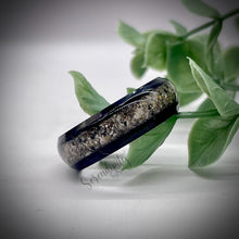 Load image into Gallery viewer, 4mm Masculine Cremation Ash Band Memorial Ring