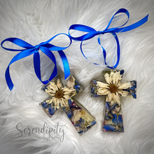 Load image into Gallery viewer, Preserved Floral Cross