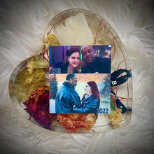 Load image into Gallery viewer, Large Heart Floral Preservation