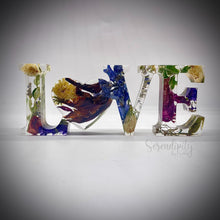 Load image into Gallery viewer, Floral Preservation “LOVE” Resin Keepsake