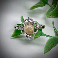 Load image into Gallery viewer, Vintage Style Cremation Ash Memorial Ring
