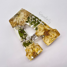 Load image into Gallery viewer, Floral Preservation Resin Letters