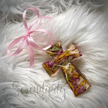 Load image into Gallery viewer, Preserved Floral Cross