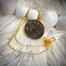 Load image into Gallery viewer, Cremation Ash Bezel Pendant