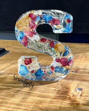 Load image into Gallery viewer, Floral Preservation Resin Letters