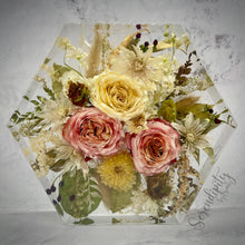 Load image into Gallery viewer, Extra Large Hexagon Floral Preservation
