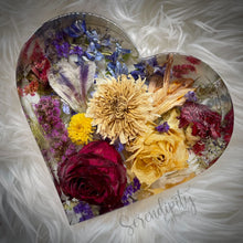 Load image into Gallery viewer, Extra Large Heart Floral Preservation
