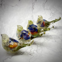 Load image into Gallery viewer, Floral Preservation Memorial Bird Keepsake
