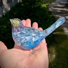 Load image into Gallery viewer, Floral Preservation Memorial Bird Keepsake
