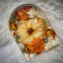 Load image into Gallery viewer, Arch Floral Preservation Memorial Keepsake
