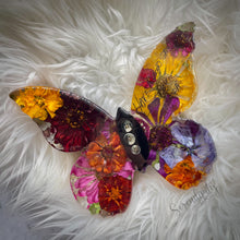 Load image into Gallery viewer, Floral Preservation Memorial Butterfly Keepsake (Large)
