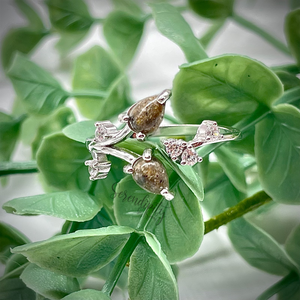 4x6mm Double Teardrop Tree Branch and Leaf Cremation Ash Memorial Ring