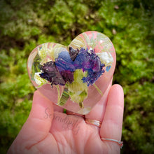 Load image into Gallery viewer, 2 inch Resin Heart with Dried Flowers and Cremation Ash
