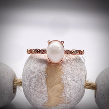 Load image into Gallery viewer, Breast Milk Keepsake Ring with 6x8mm Breast Milk “Stone” and Marquise and Circle Band
